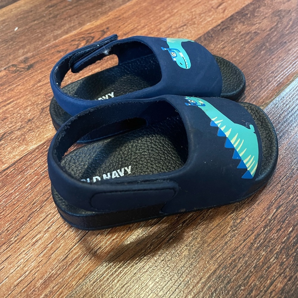 Baby sandals - Picture 3 of 3